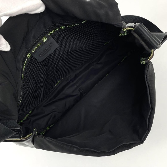 Chanel crossbody - Picture 4 of 6